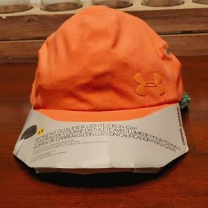 NWT Womens Under Armour Qualifier lighted run cap